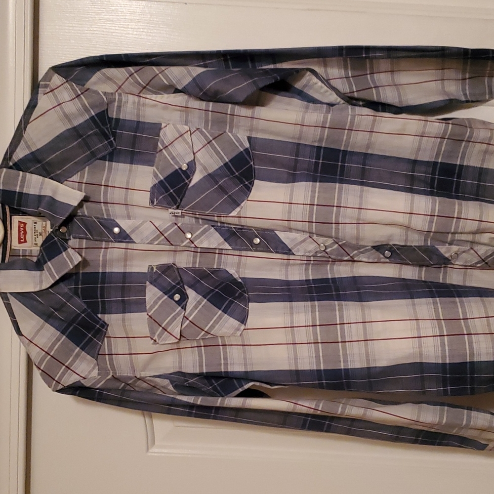 Levi's long sleeve plaid shirt